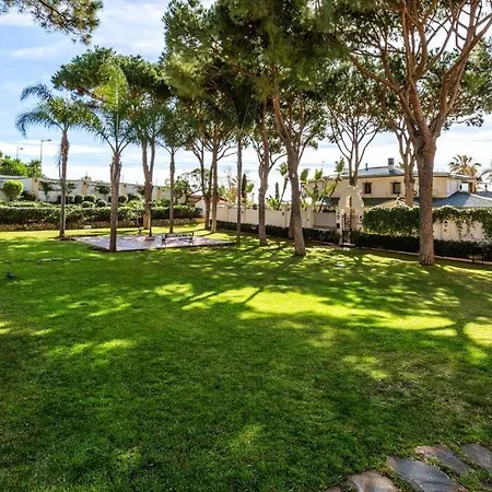 Andalucia Del Mar, Puerto Banus Apartment