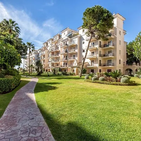Andalucia Del Mar, Puerto Banus Apartment Marbella