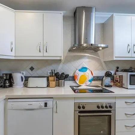 Apartment Andalucia Del Mar, Puerto Banus